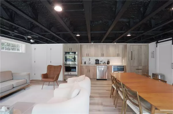 Atlanta, GA 30306,1074 Ponce De Leon AVE NE