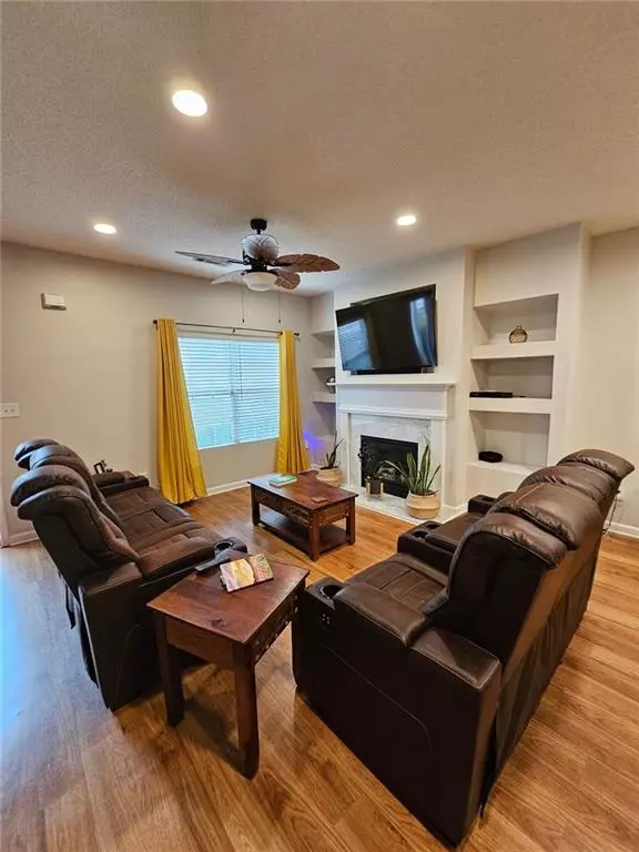 Atlanta, GA 30349,4215 LEGACY SQ