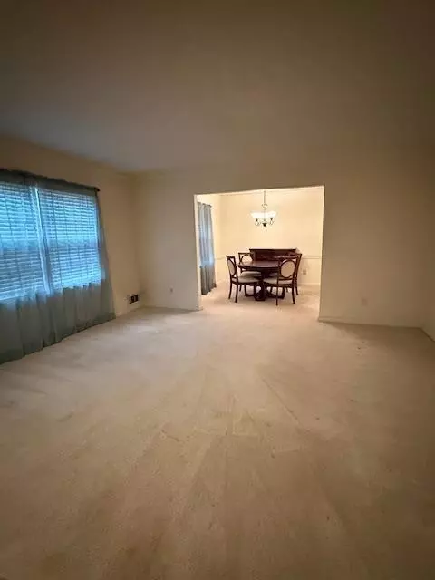 Conyers, GA 30013,1840 Flat Shoals RD SE