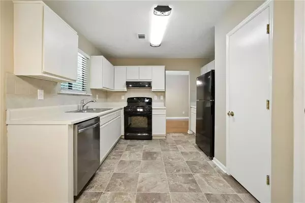 Snellville, GA 30039,3045 Wildflower LN