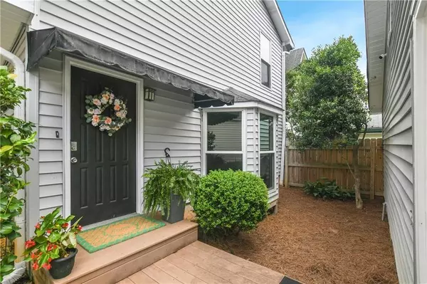 Marietta, GA 30067,946 Bobcat CT SE