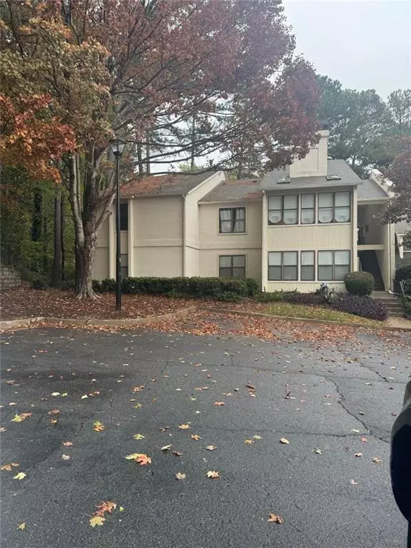 2401 Huntingdon Chase, Atlanta, GA 30350