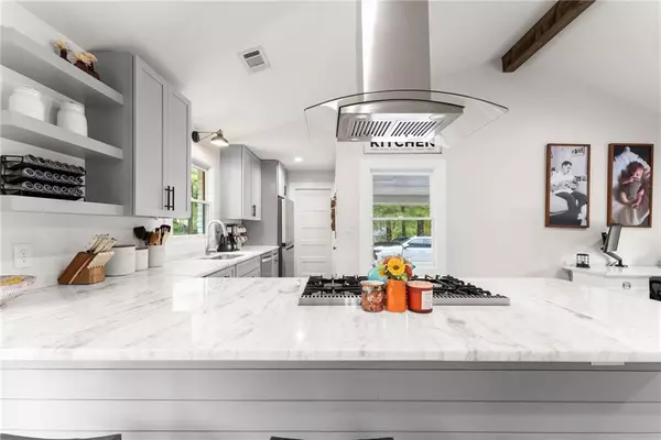 Cumming, GA 30040,5190 Spot RD