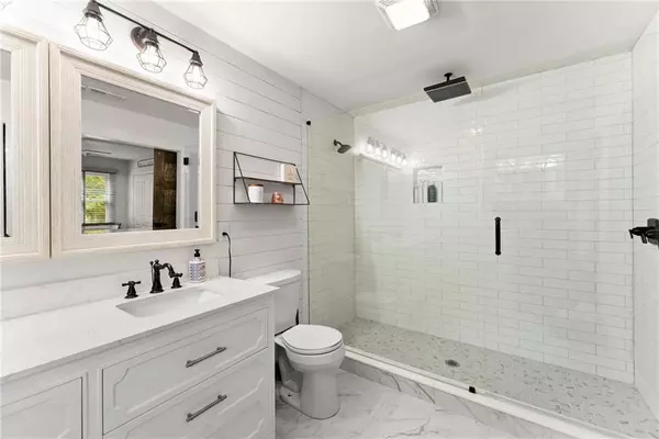 Cumming, GA 30040,5190 Spot RD