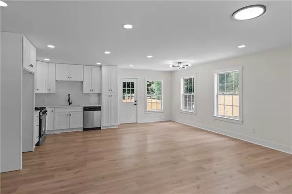 Stone Mountain, GA 30087,3093 Deshong DR