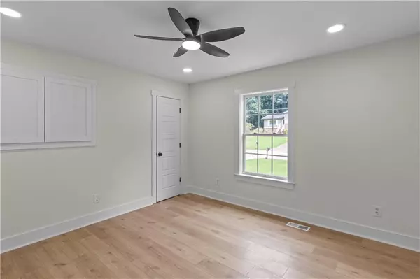 Stone Mountain, GA 30087,3093 Deshong DR