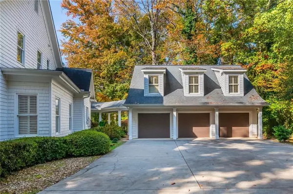 Roswell, GA 30075,4150 Chimney HTS NE