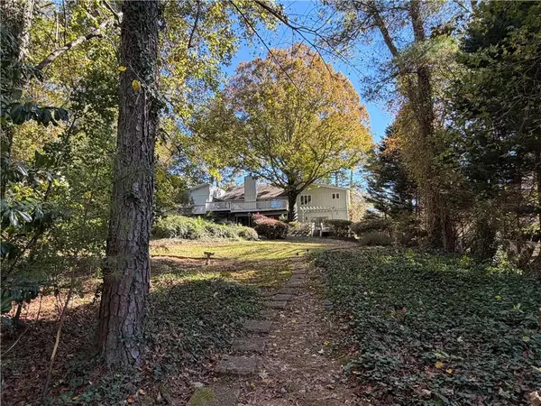 Roswell, GA 30075,1040 Wordsworth DR