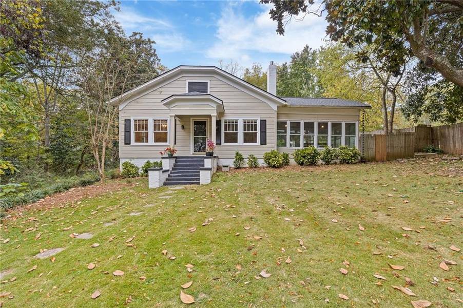 304 E Jackson ST, Buford, GA 30518