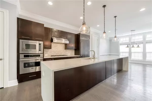 Dunwoody, GA 30338,1124 Holly AVE