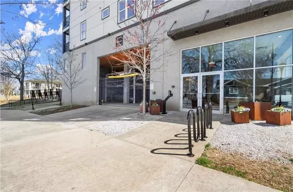 Atlanta, GA 30354,525 Parkway DR NE #203