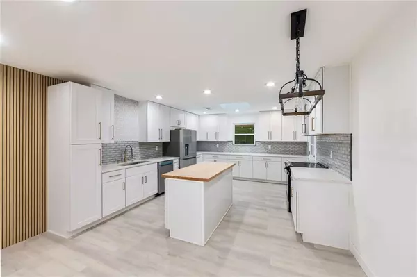 Decatur, GA 30032,2715 Ellen WAY