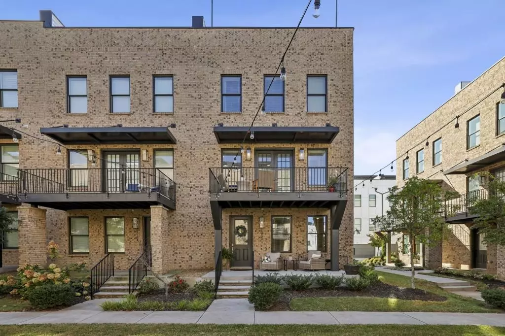 Atlanta, GA 30318,1024 Robert Smalls WAY