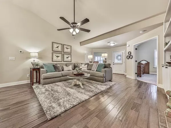 White, GA 30184,29 William DR NE #14