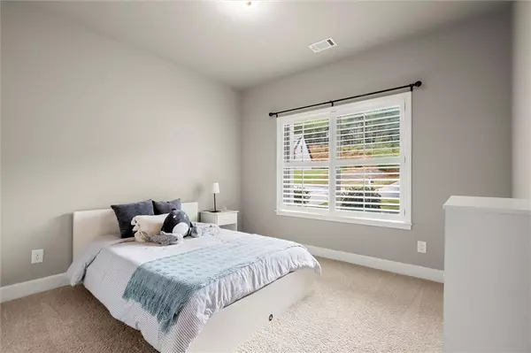 Cornelia, GA 30531,443 Huntington LN