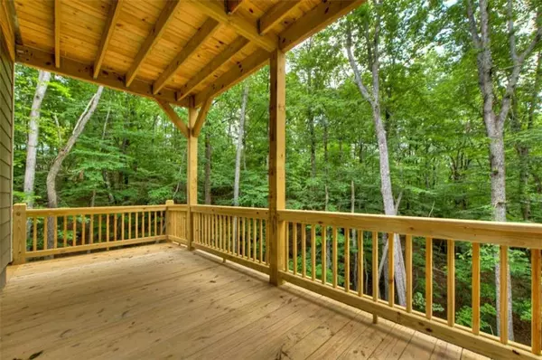 Ellijay, GA 30540,89 Pamela CT