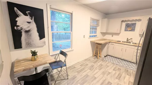 Atlanta, GA 30318,2800 Browntown RD NW