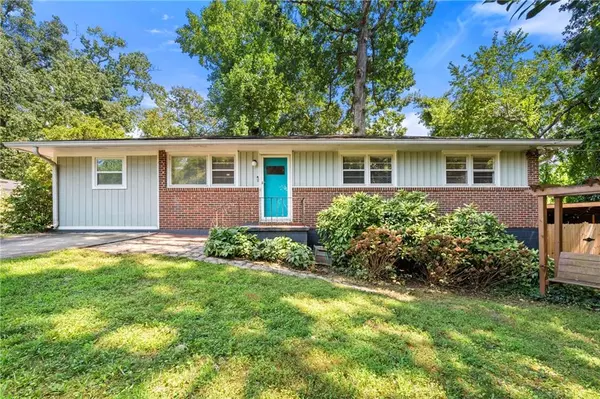 811 Whelchel DR, Decatur, GA 30033