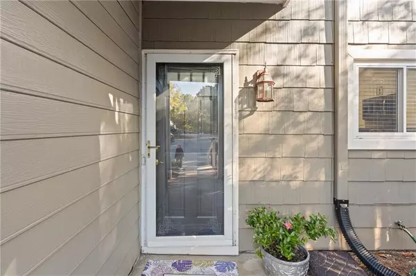 Roswell, GA 30076,605 Mill Pond RD