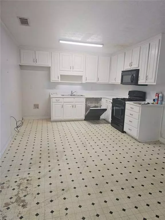 Mcdonough, GA 30252,117 Floresta DR