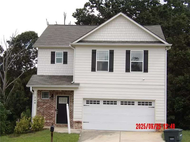 240 Sugar Maple DR, Cornelia, GA 30531