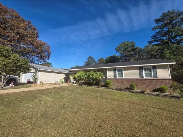 176 Runyon LOOP, Cedartown, GA 30125