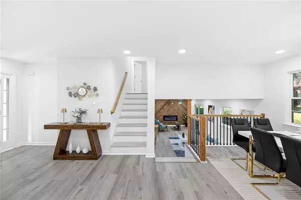 3892 Northstrand DR, Decatur, GA 30035