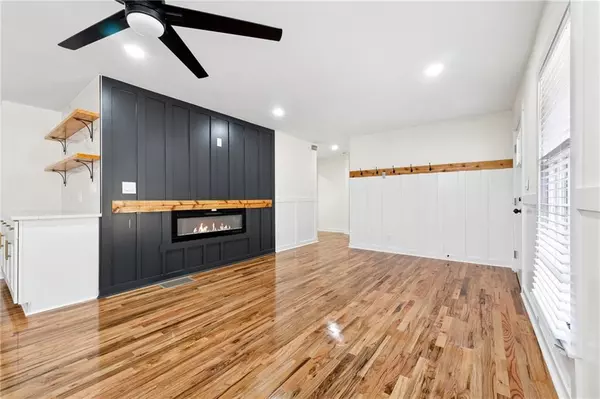 Snellville, GA 30078,2055 Oak RD