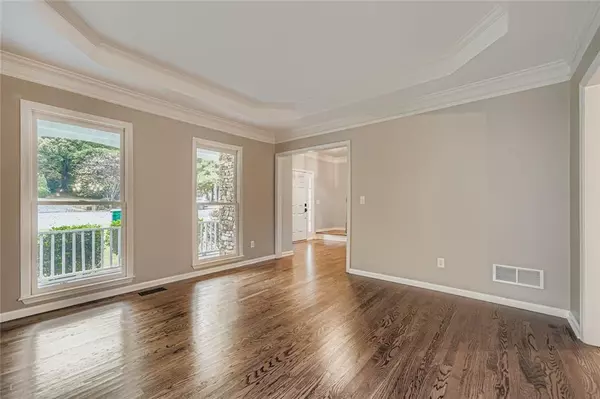 Alpharetta, GA 30022,5155 Courton ST