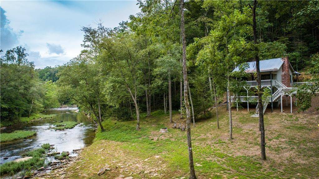 101 Creekside Cabin TRL, Talking Rock, GA 30175