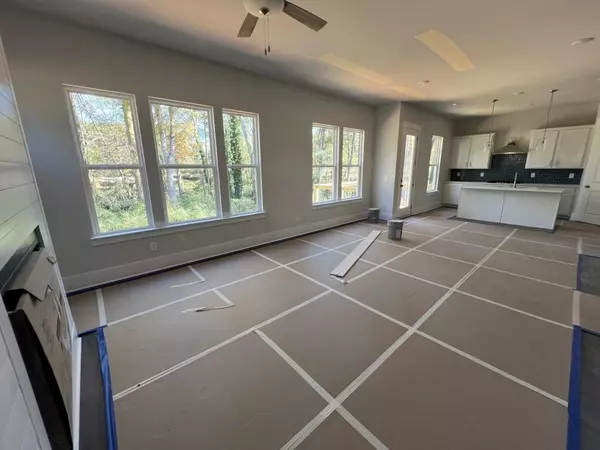 Jefferson, GA 30549,405 Crimson Feather