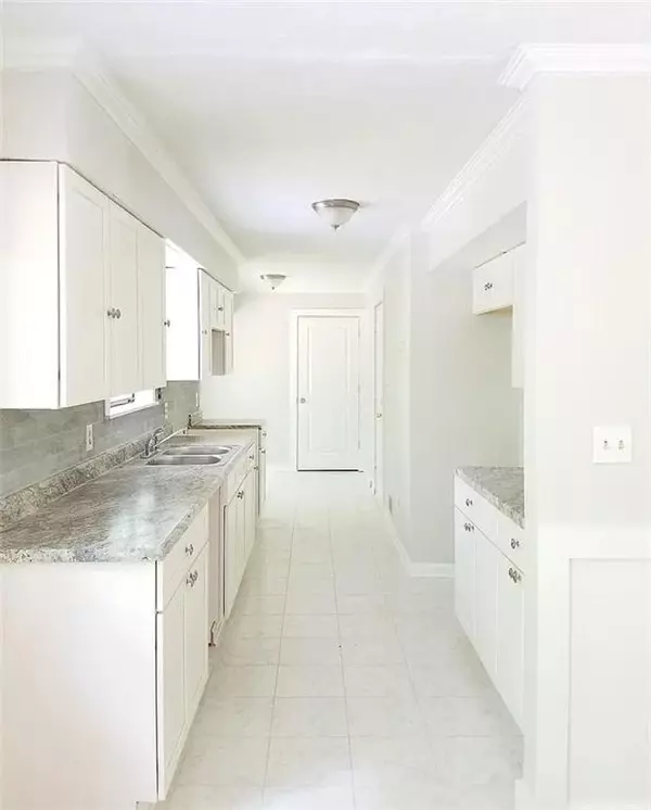 Stone Mountain, GA 30083,488 Carillon CT