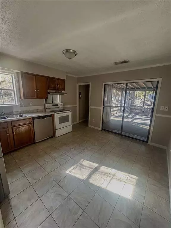 Fairburn, GA 30213,119 Summerwood DR