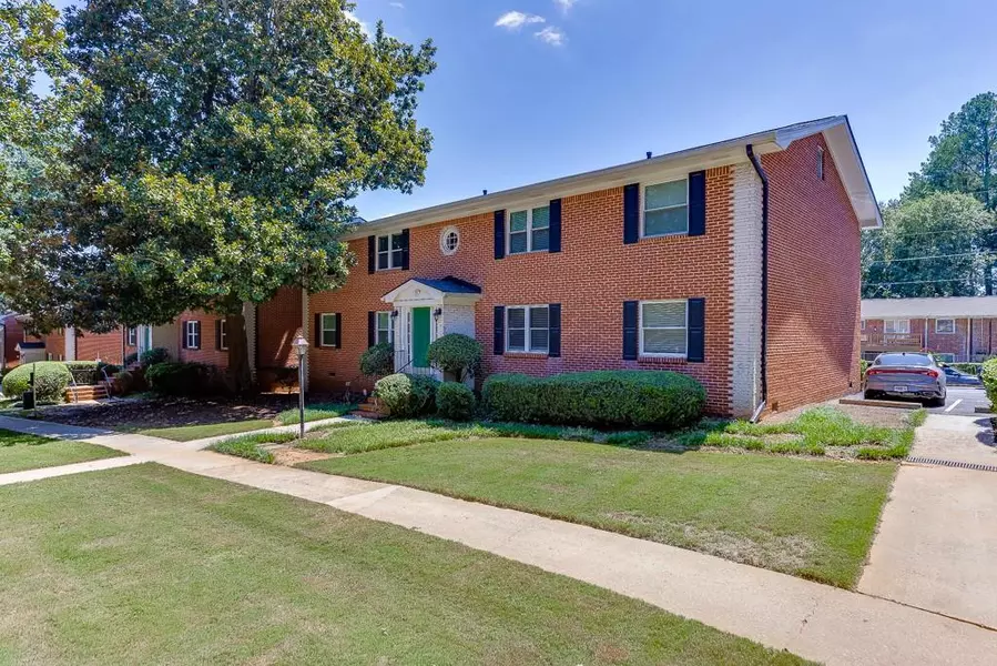 4282 Roswell RD NE #D2, Atlanta, GA 30342