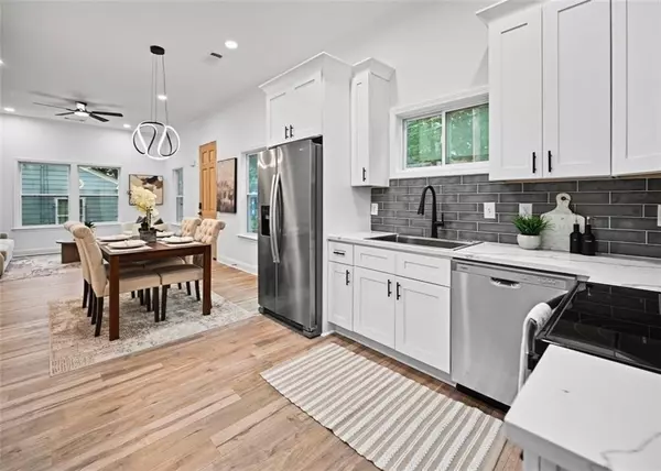 Atlanta, GA 30344,1271 Pine AVE