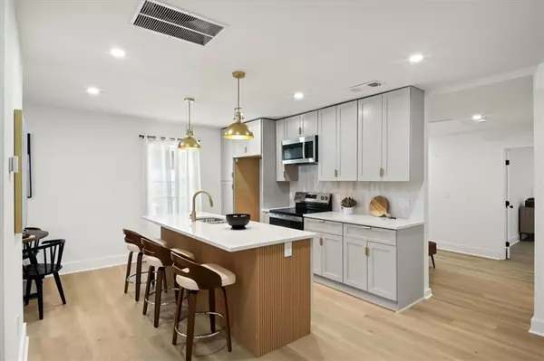 Atlanta, GA 30310,1344 Lynford DR SW