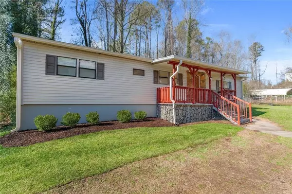 3435 Grant DR NW, Kennesaw, GA 30144