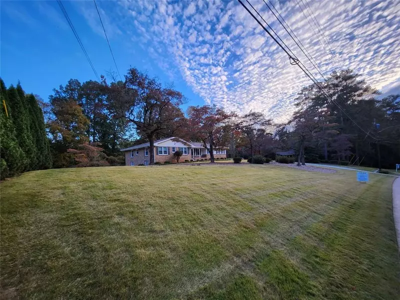 1554 COOPER LAKE RD SE, Smyrna, GA 30082