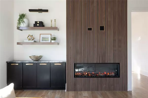 Dunwoody, GA 30338,1442 Cedarhurst DR