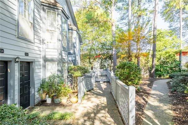 Atlanta, GA 30324,1210 Weatherstone DR NE