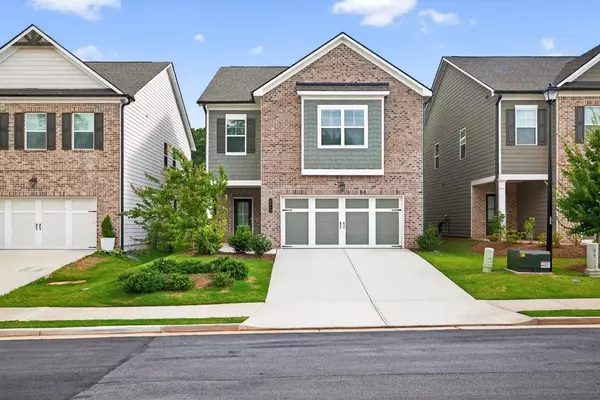 Oakwood, GA 30566,5252 Fox Den RD