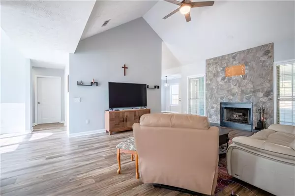 Suwanee, GA 30024,727 Eight Point CT