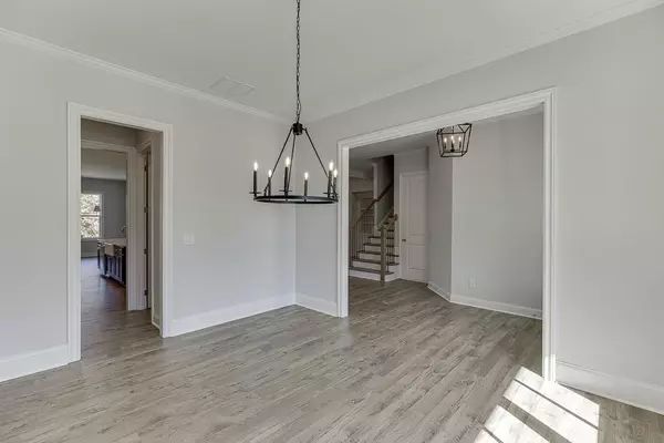 Buford, GA 30518,446 Thunder RD