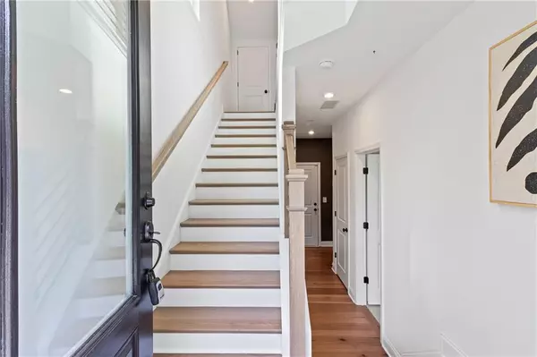 Atlanta, GA 30318,1924 Rogers CT