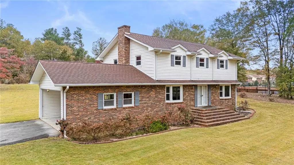 106 Mount Vernon DR, Calhoun, GA 30701