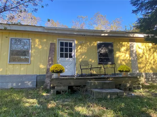 Marshallville, GA 31057,320 Old Perry RD