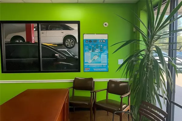 Lithonia, GA 30035,6063 Covington HWY