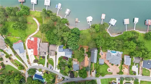 Buford, GA 30518,6381 Lakeview DR