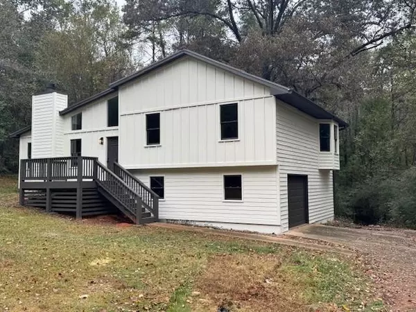 Whitesburg, GA 30185,42 Church LN