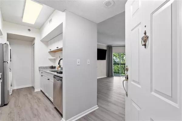 Atlanta, GA 30309,1 Biscayne DR NW #704